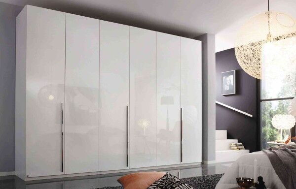 Montclar Kleiderschrank modern