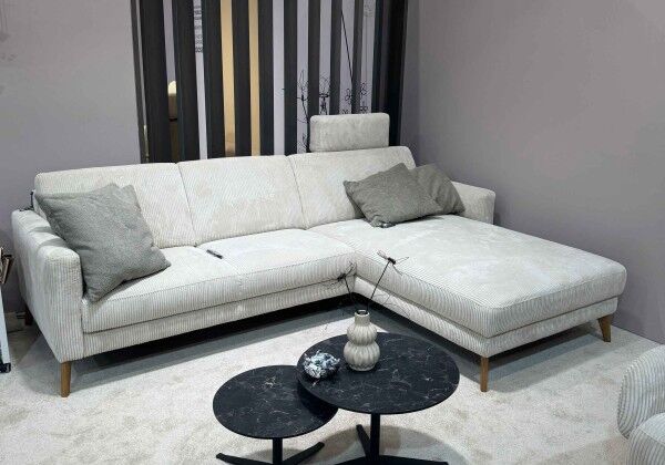 Maximilian Sofa mit Ottomane